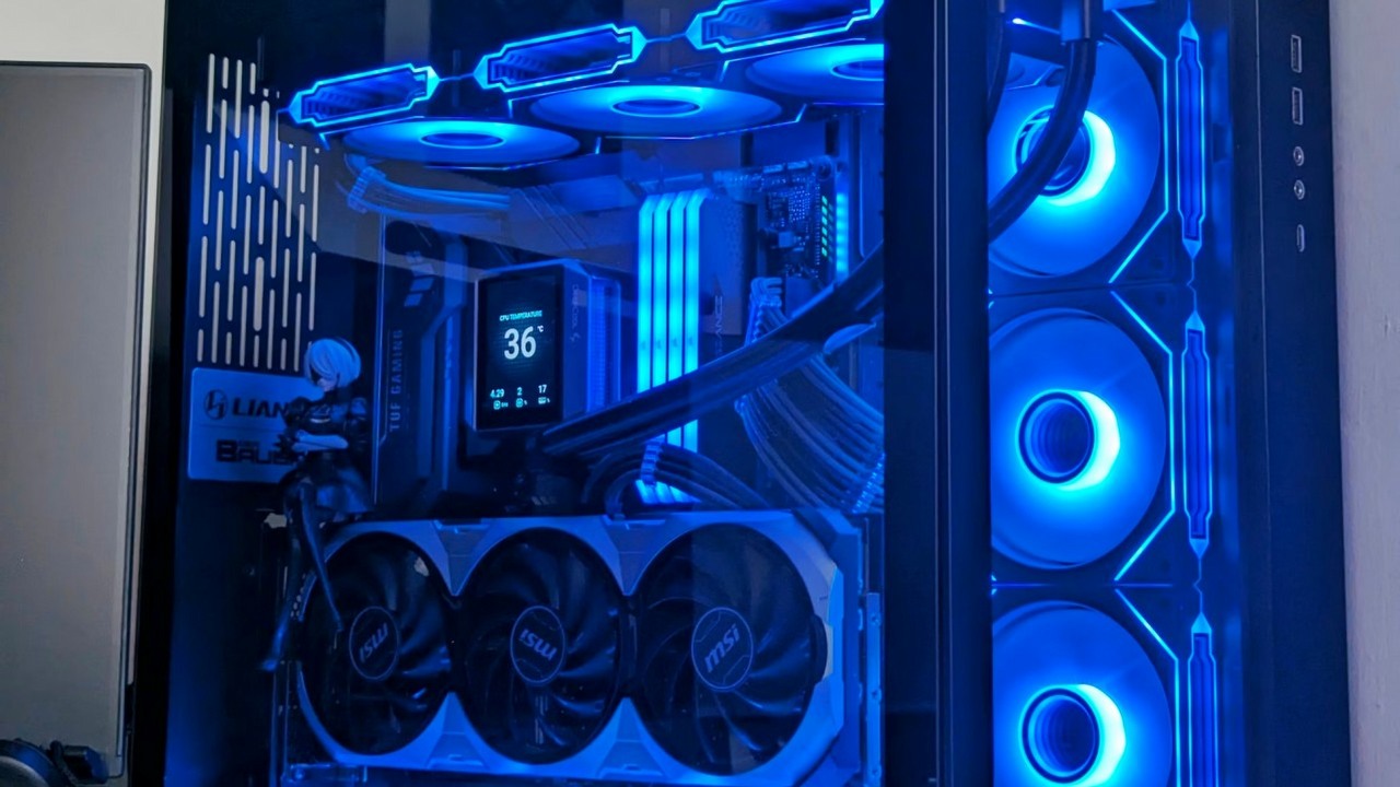 Ceny pamięci RAM wzrosły tak bardzo, że zakłócają one funkcjonowanie rynku. Na rynku pojawiły się właśnie komputery z opcją montowania „bez RAM”, źródło grafiki: sdl sanjaya; Unsplash.com; 2025.