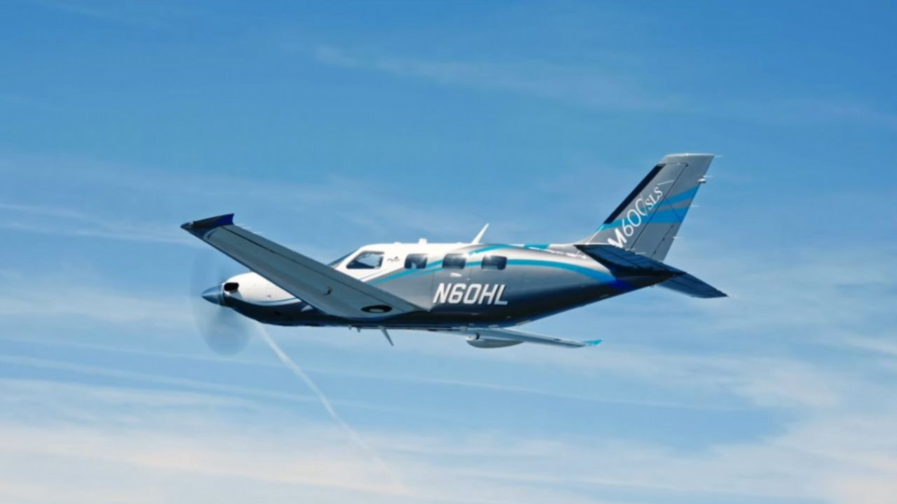 Samolot ląduje samodzielnie po awarii podczas lotu - to pierwszy taki przypadek w historii automatyki lotniczej, źródło grafiki: YouTube/Garmin.