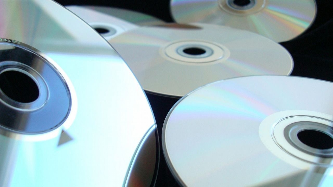 Blu-ray skończył ostatnio 20 lat i wciąż ma się dobrze. Format zaprezentowano publicznie na CES 2006, źródło grafiki: Pixabay/BJ-AKI.