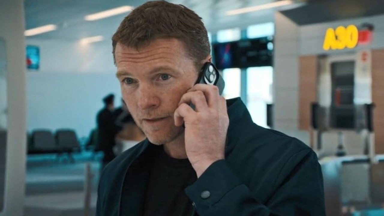 Na Prime Video właśnie wjechał thriller spiskowy z gwiazdorską obsadą. 89% widzów poleca ten wciągający film na Rotten Tomatoes, źródło grafiki: Sygnaliści, David Mackenzie, Sigma Films, 2025.