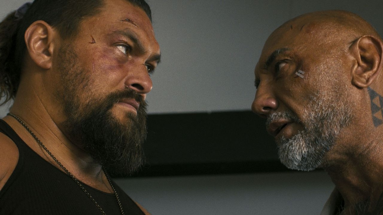 Za tydzień na Prime Video premiera nowego akcyjniaka. Napędzana „elektryzującą chemią” Dave'a Bautisty i Jasona Momoa produkcja może być hitem Amazona, źródło grafiki: Ekipa wyburzeniowa, Ángel Manuel Soto, Prime Video, 2026.