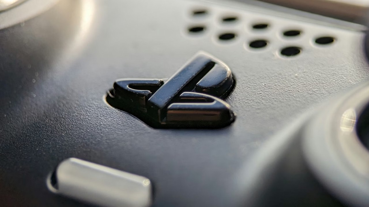 Premiera PS6 coraz mniej realna w tej dekadzie; Sony wciąż zarabia na PS5 i nie widzi potrzeby zmian, źródło grafiki: Ahmad Mohammadnejad; Unsplash.com; 2023.