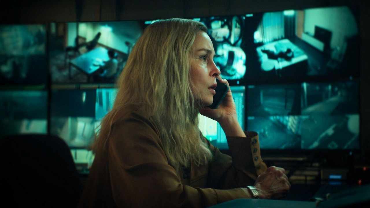 Wielki kryminalny hit Netflixa po premierze nowego sezonu jest numerem 1 w 30 krajach, ale Polacy mają innego faworyta, źródło grafiki: Zdemaskowani, Paul Coates, Netflix, 2026.