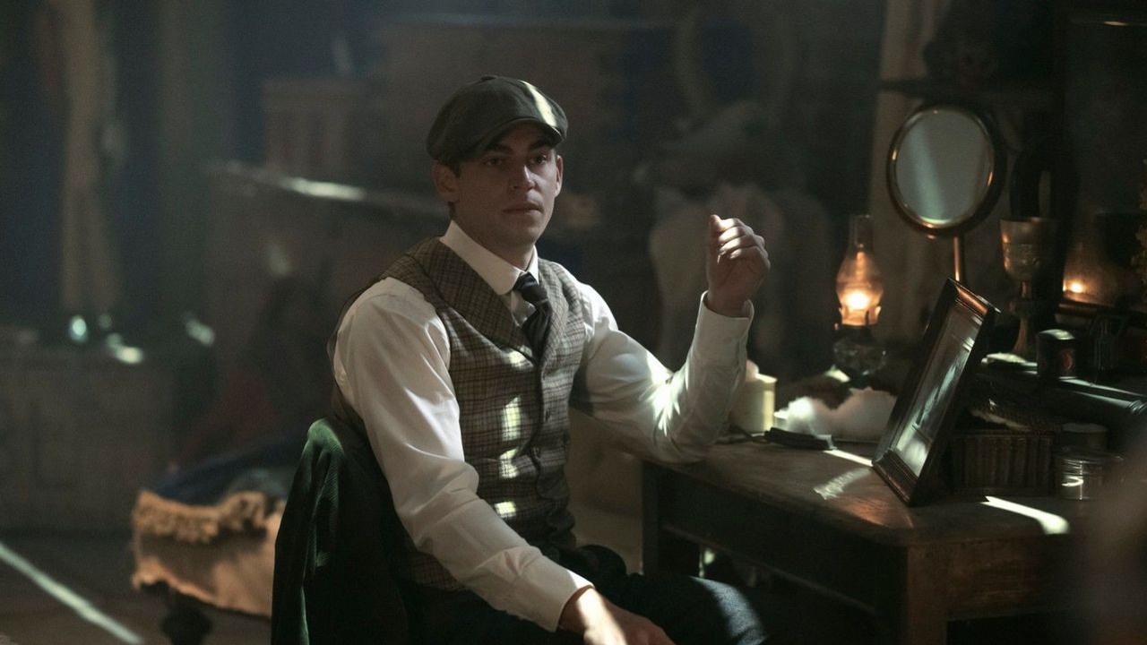 Nowy serial kryminalny Guya Ritchiego jest hitem Prime Video już dzień po premierze. Młodego Sherlocka poleca 81% krytyków na Rotten Tomatoes, źródło grafiki: Młody Sherlock, Guy Ritchie, Prime Video, 2026.