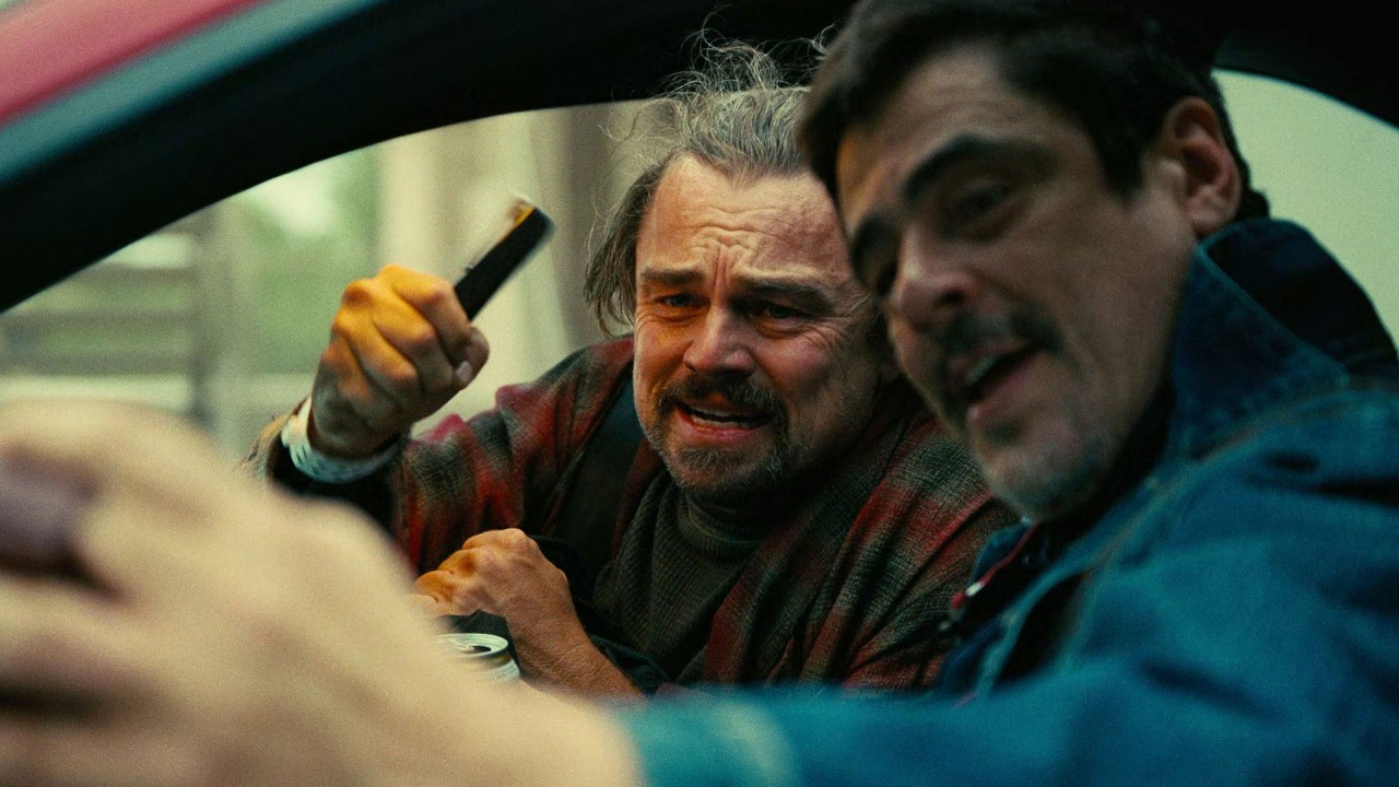 Najwięksi wygrani Oscarów są na HBO Max. Jedna bitwa po drugiej oraz Grzesznicy do obejrzenia w domowym zaciszu, źródło grafiki: Grzesznicy, Ryan Coogler, Warner Bros. 2025 / Jedna bitwa po drugiej, Paul Thomas Anderson, Warner Bros., 2025.