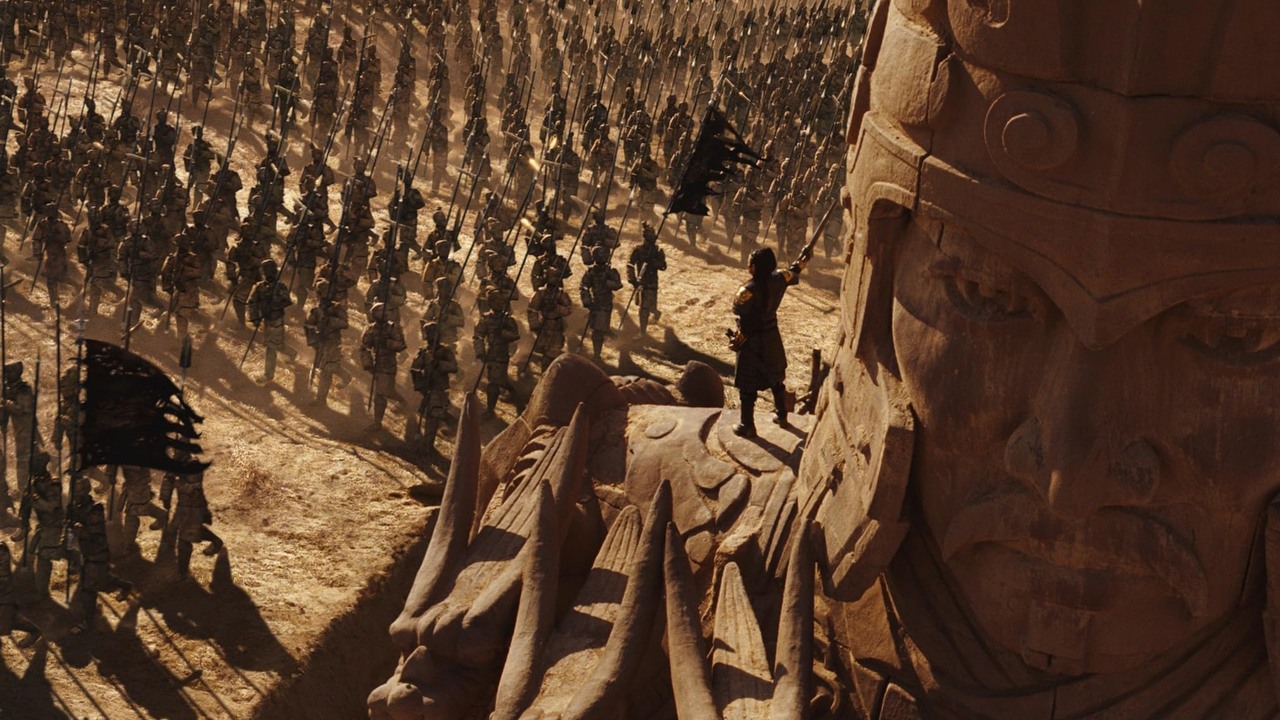 Jedna z najlepszych serii przygodowych jest kontynuowana niemal 30 lat po pierwszej części: teraz na pokładzie jest kolejna oryginalna gwiazda, źródło grafiki: Mumia: Grobowiec Cesarza Smoka, Rob Cohen, Universal Pictures, 2008.