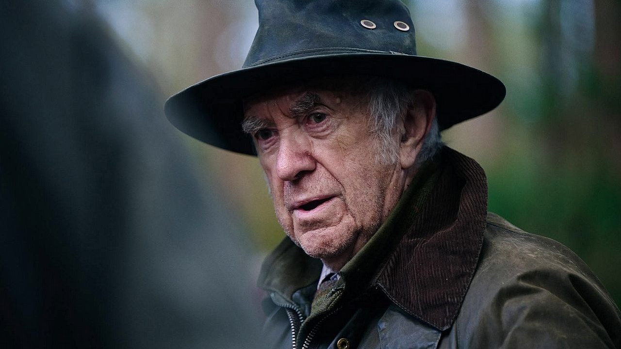 Dziś najważniejsza kryminalna premiera tygodnia na SkyShowtime. Detektywistyczny serial ze 100% na Rotten Tomatoes i „porywającą” historią, źródło grafiki: Under Salt Marsh, Claire Oakley, SkyShowtime, 2026.