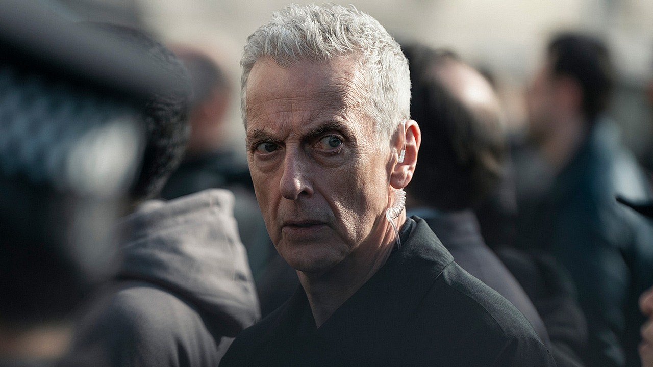 Za 13 dni premiera 2. sezonu wciągającego thrillera kryminalnego Apple TV. To 8-odcinkowa kontynuacja serialu polecanego przez 90% krytyków, źródło grafiki: Kartoteka policyjna, Paul Rutman, Apple TV, 2026.