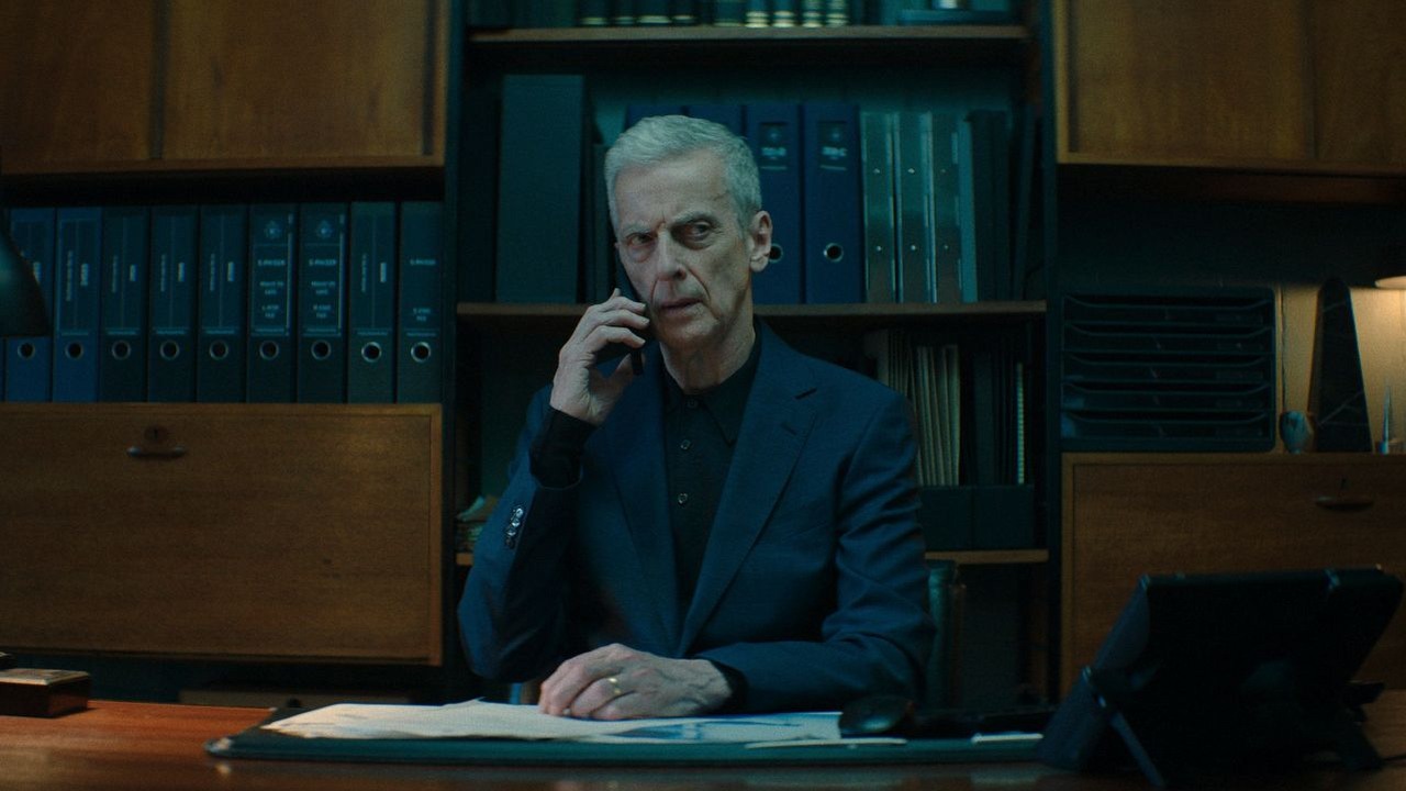 Dziś najważniejsza premiera Apple TV tego tygodnia. „Wyśmienity” thriller kryminalny z 90% na Rotten Tomatoes powraca z 2. sezonem, źródło grafiki: Kartoteka policyjna, Paul Rutman, Apple TV, 2026.