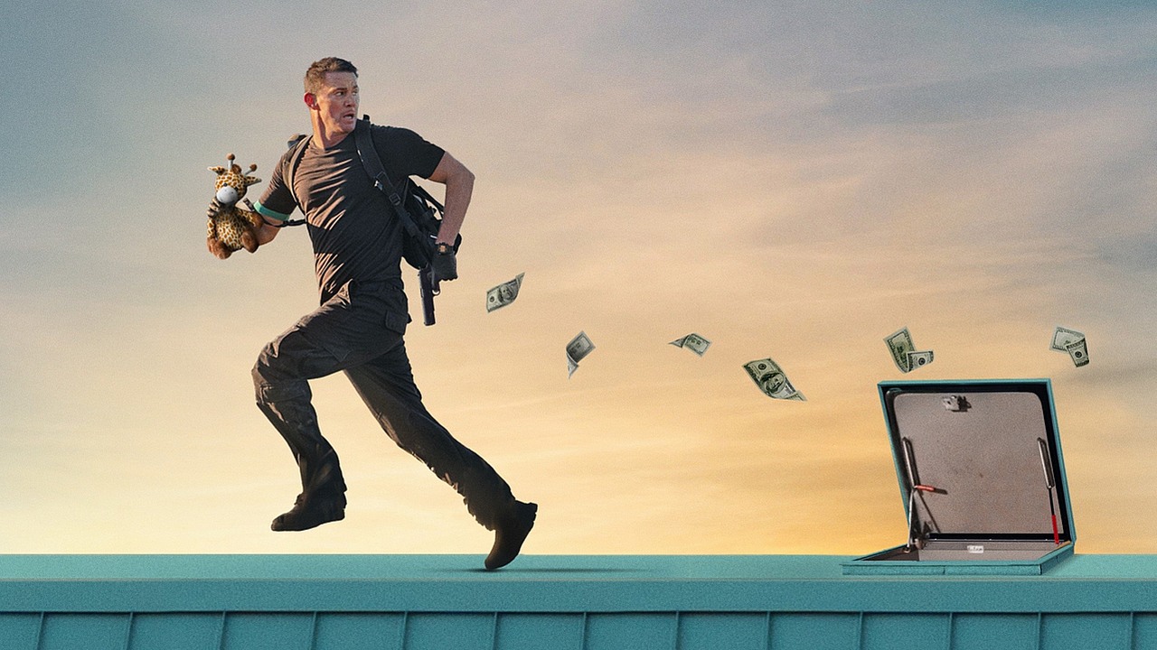 Na Prime Video właśnie wjechał komediowy thriller z Channingiem Tatumem. Pełna akcji nowość polecana przez niemal 90% krytyków, źródło grafiki: Urodzony rabuś, Derek Cianfrance, Paramount Pictures, 2025.