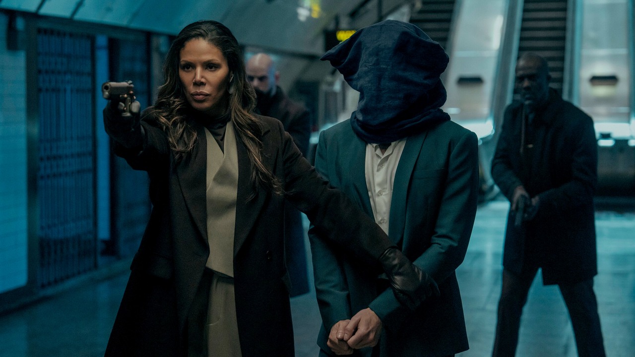 Dziś najważniejsza premiera akcji Prime Video w tym tygodniu. Kosztujący 300 mln dolarów thriller, który okazał się klapą, wraca z 7-odcinkową kontynuacją, źródło grafiki: Cytadela; Joe i Anthony Russo; Amazon Prime Video; 2026.