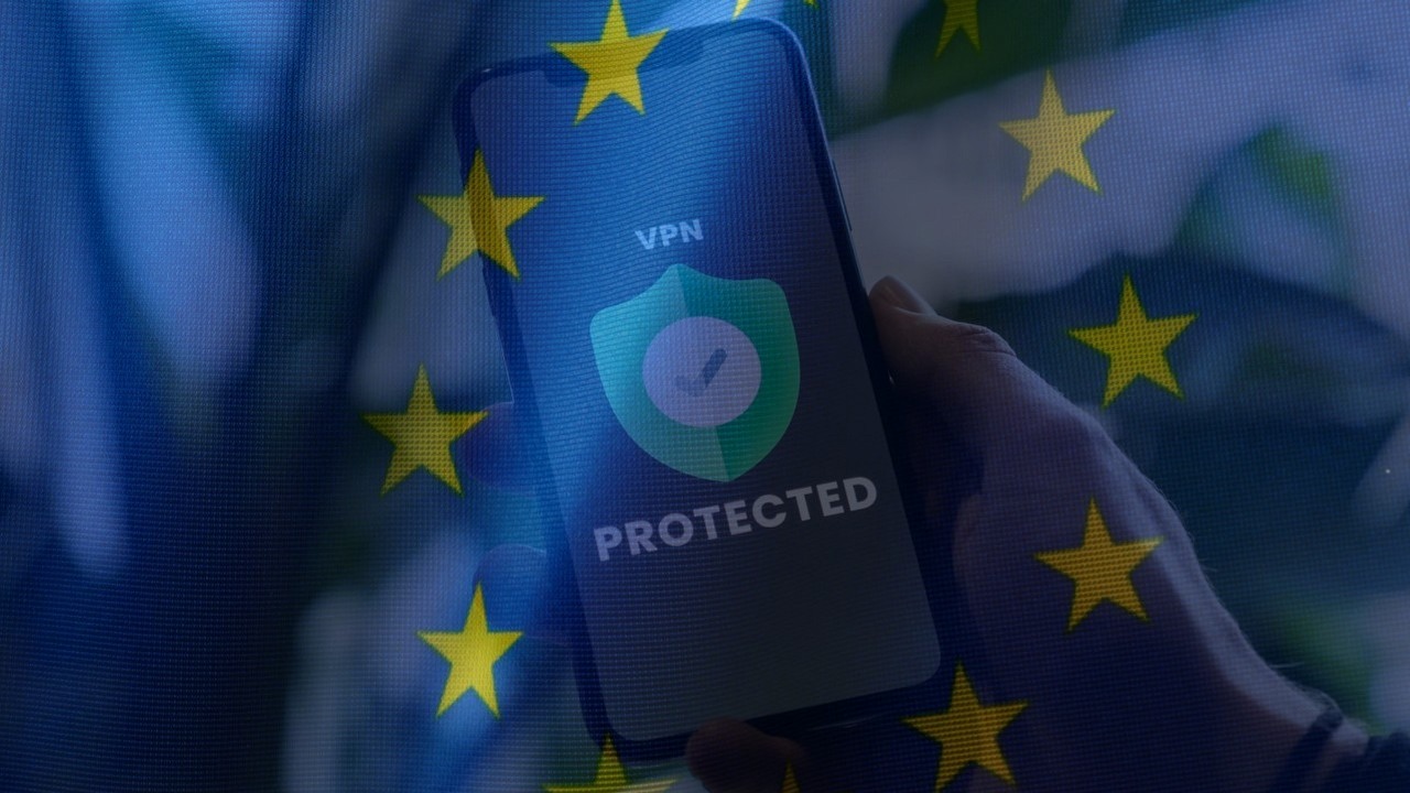 Unia Europejska chce uszczelnić system weryfikacji wieku. Internauci boją się utraty anonimowości w sieci, źródło grafiki: Privecstasy; Unsplash.com; 2020 / engin akyurt; Unsplash.com; 2023.