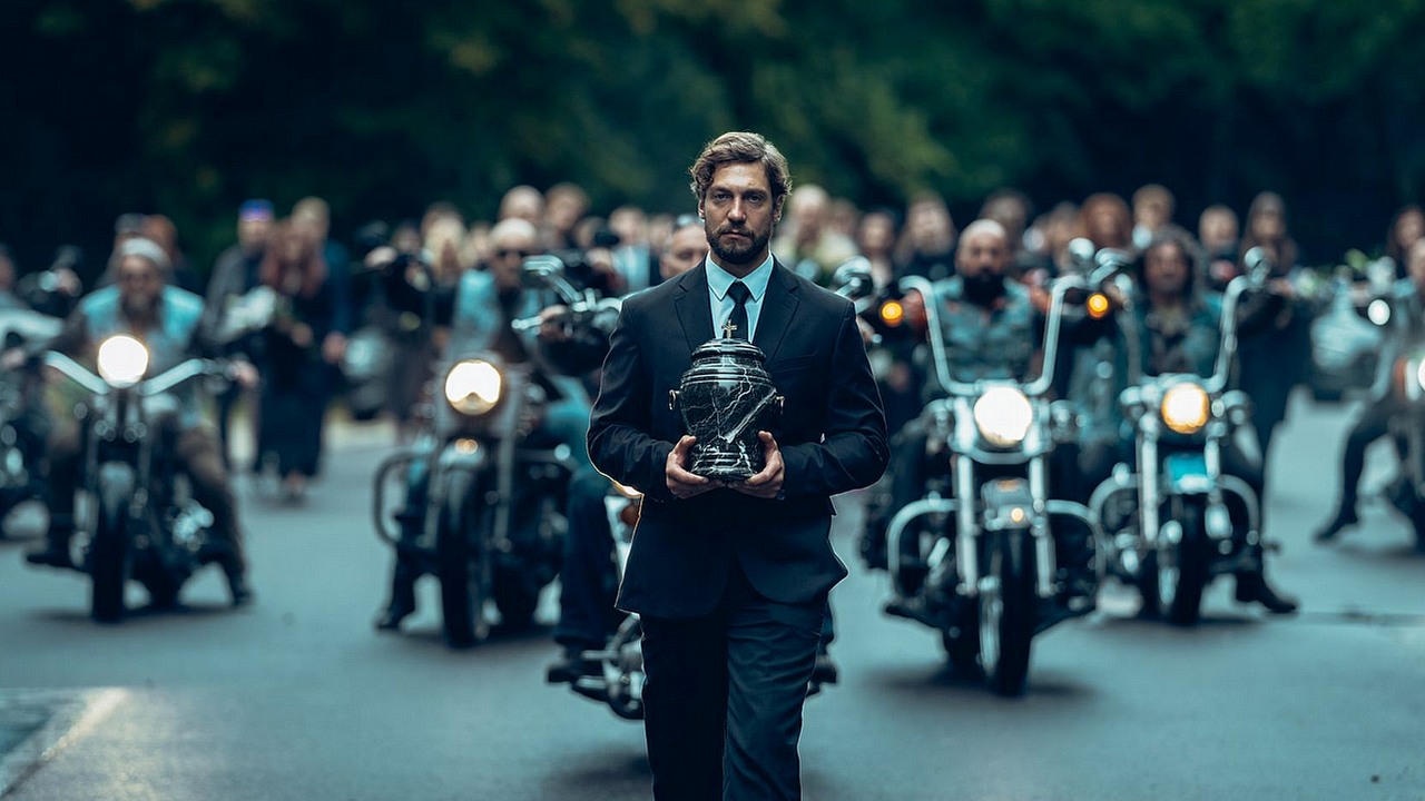 „Pełen akcji i trzymający w napięciu” polski serial kryminalny z Andrzejem Grabowskim będzie hitem SkyShowtime już za 3 tygodnie. Zwiastun zapowiada widowisko w stylu Krew z krwi, źródło grafiki: Morfeusz, Maciej Migas, SkyShowtime, 2026.