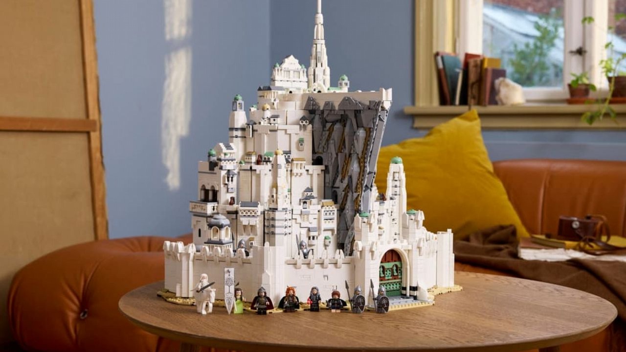 LEGO zaprezentowało wielki zestaw z Władcy Pierścieni. Minas Tirith kosztuje ponad 2 000 złotych, ale wygląda lepiej niż na przeciekach, źródło grafiki: The Lego Group.