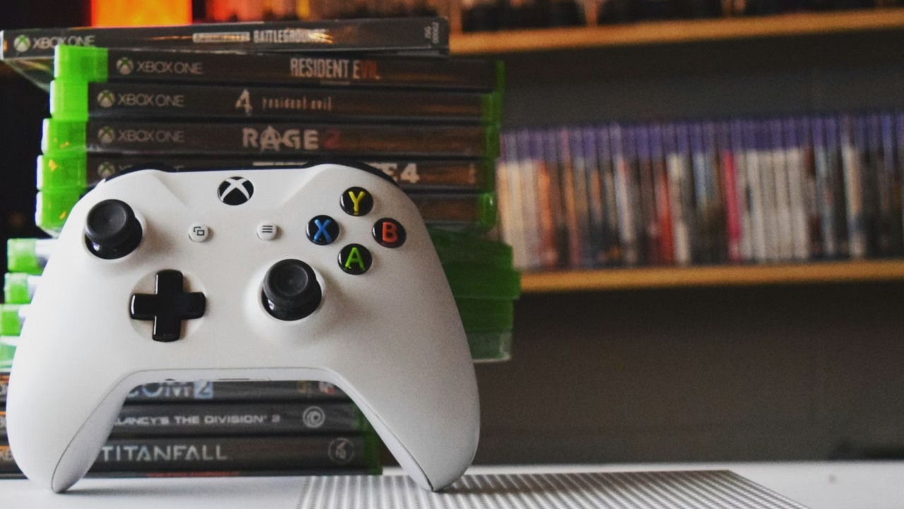 Xbox chce, żeby gracze porzucili pudełka i planuje ekspansję Game Passa w Chinach, źródło grafiki: Oliver Beer; Unsplash.com; 2020.