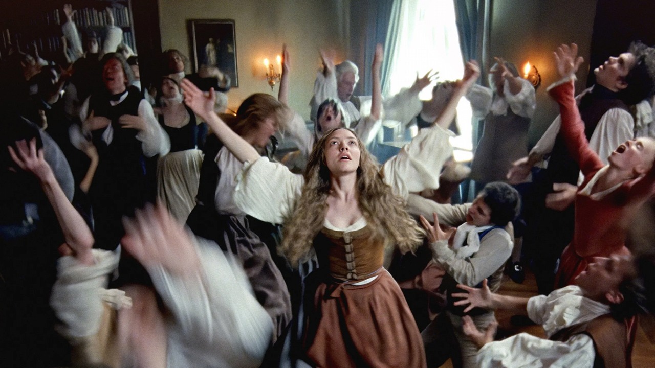 Za 4 dni na Disney+ obejrzysz najlepszy występ w karierze Amandy Seyfried. Niezwykły historyczny film ma 86% na Rotten Tomatoes, źródło grafiki: Testament Ann Lee, Mona Fastvold, Searchlight Pictures, 2025.