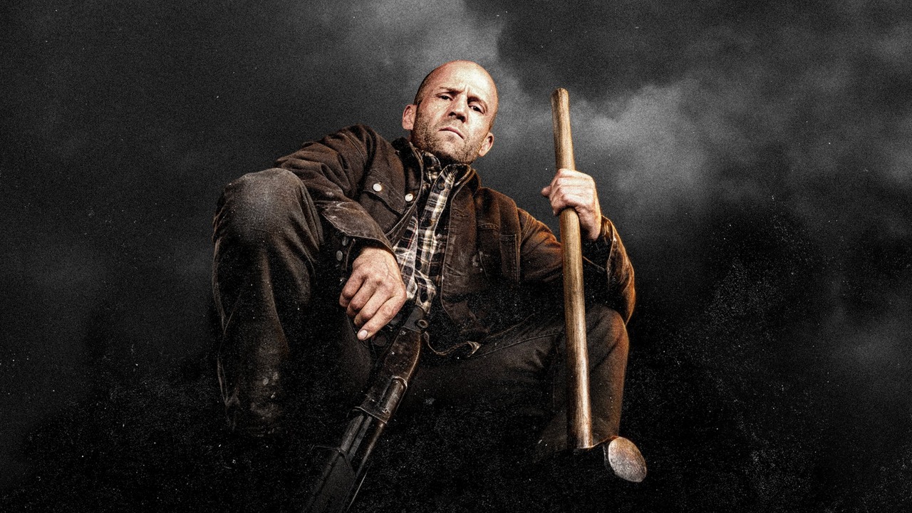 Jason Statham wkracza do HBO Max. Brutalny i „trzymający w napięciu" akcyjniak, który spodobał się niemal 90% widzów, podbije rankingi, źródło grafiki: Fachowiec, David Ayer, Amazon, 2025.