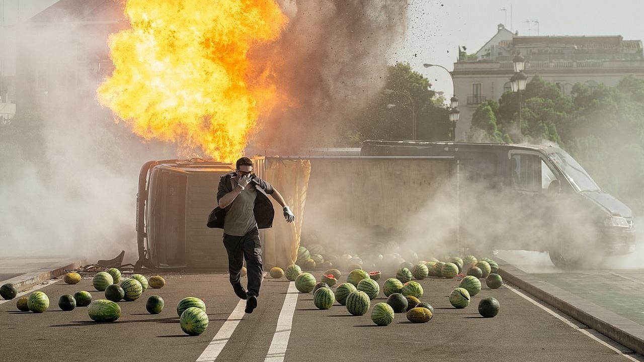 Numer 1 Netflixa w 44 krajach. 8-odcinkowa seria podbija platformę i podoba się widzom, choć w Polsce nie jest liderem, źródło grafiki: Berlin i Dama z gronostajem, Alex Pina, Netflix, 2026.