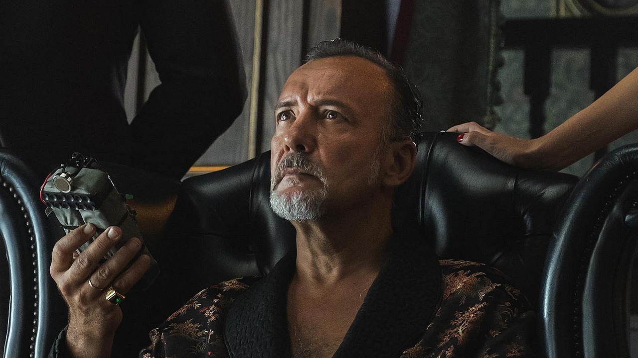 Ponad 16 mln wyświetleń w 10 dni. 8-odcinkowa seria rozwijająca kryminalne uniwersum Netflixa to największy globalny hit giganta ubiegłego tygodnia, źródło grafiki: Berlin i Dama z gronostajem, Alex Pina, Netflix, 2026.