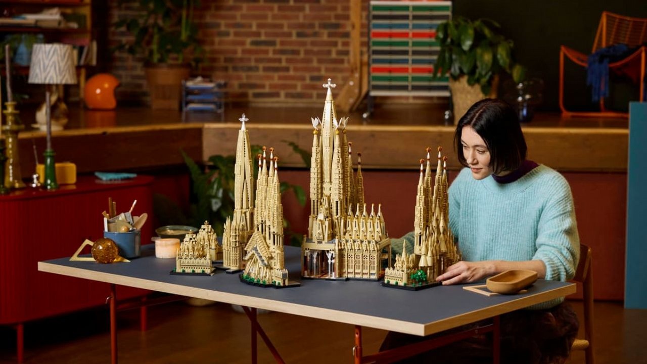 Największy w historii zestaw LEGO pozwoli wam zbudować kościół wznoszony od 144 lat w parę dni, źródło grafiki: LEGO.