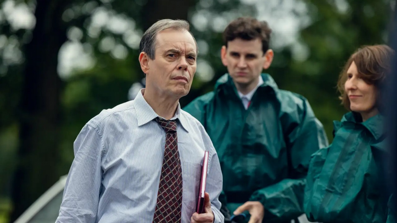 Ma tylko 3 odcinki, a jest numerem 1 Netflixa aż w 54 krajach. Oparty na prawdziwej historii kryminał był największym hitem weekendu także w Polsce, źródło grafiki: Jedyny świadek, Rob Williams, Netflix, 2026.