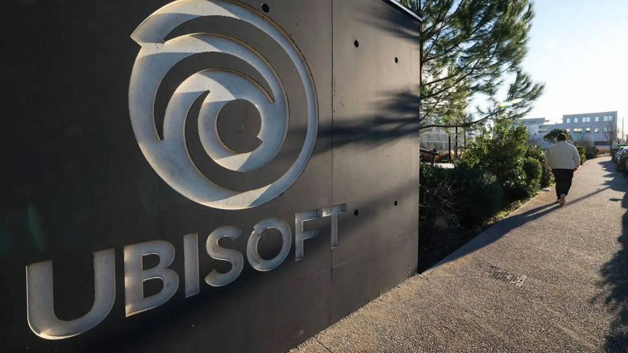 Przeciek o zwolnieniu prawie 400 osób w Ubisoft podzielił społeczność w kwestii tego, co jest moralne, a co nie, źródło grafiki: Ubisoft.