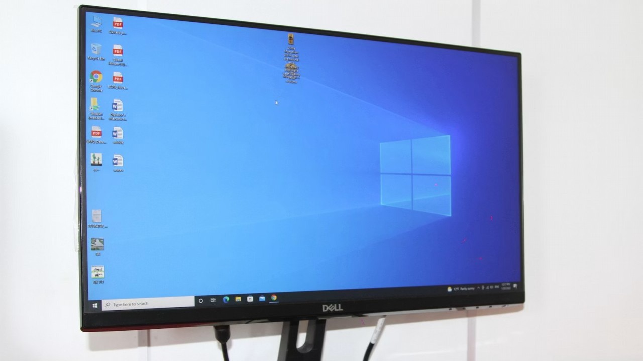 Słynne zabezpieczenie Microsoftu dało się łatwo obejść przez niemal całe jego istnienie. Luka istniała od 2013 roku, źródło grafiki: Unlimited Access; Unsplash.com; 2022.