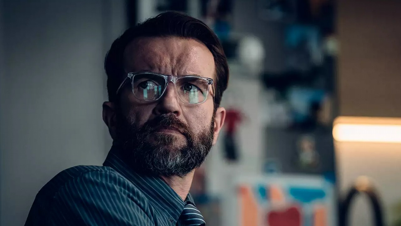 Nowy nr 1 w Polsce: thriller z Tomaszem Kotem podbija SkyShowtime, źródło grafiki: Wyrwa, Bartosz Konopka, Kino Świat, 2023.