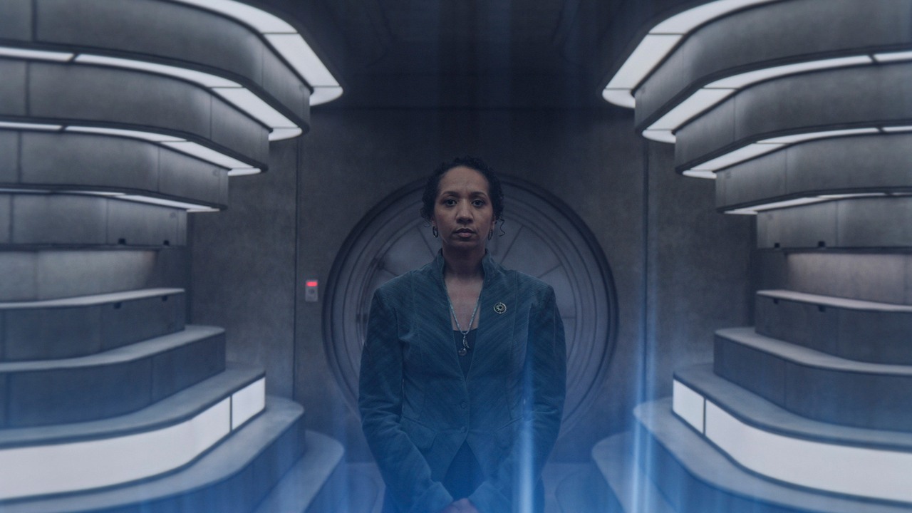 Jeden z najlepszych współczesnych seriali sci-fi dobiega końca. Finał hitu z 93% na Rotten Tomatoes obejrzymy w przyszłym roku, źródło grafiki: Silos, Graham Yost, Apple TV, 2023.