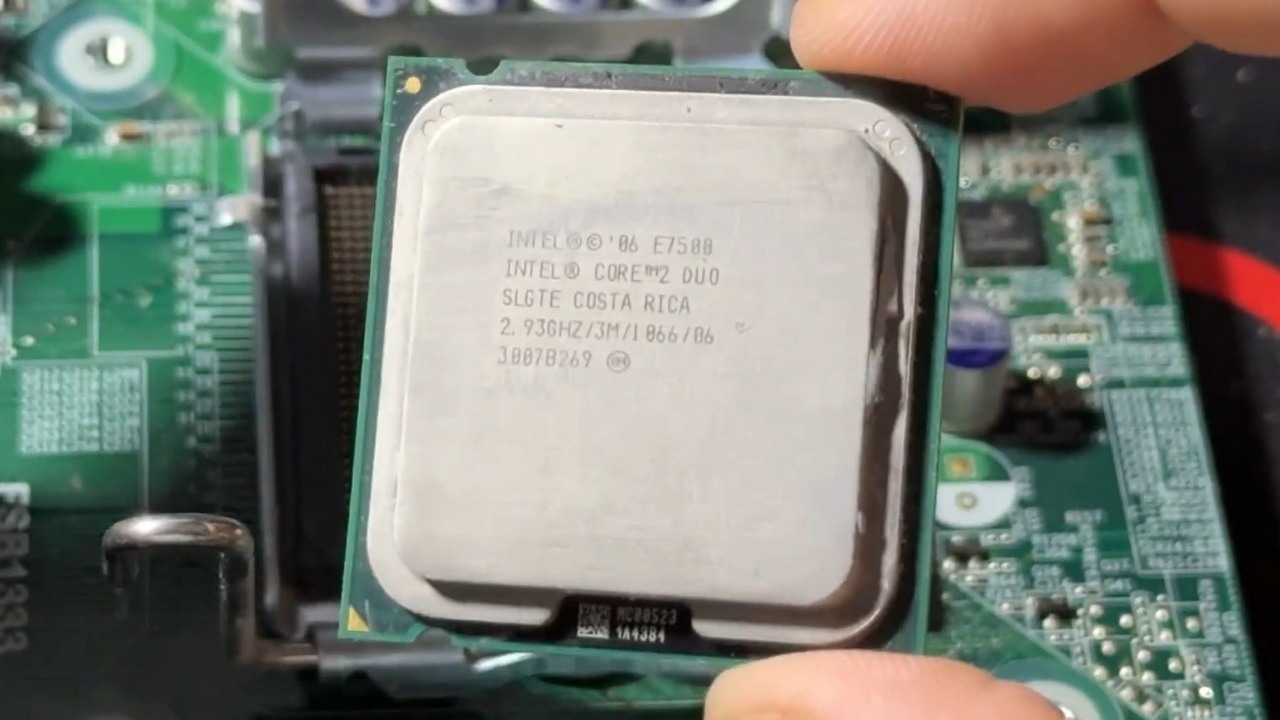 Ten procesor pokochali gracze. Legendarny Intel Core 2 Duo skończył 20 lat, źródło grafiki: YouTube: BlindTech; 2024.