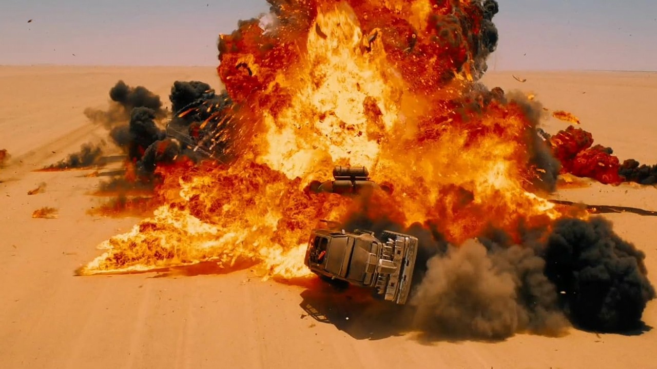 Wkrótce Netflixa opuści być może najlepszy film akcji XXI wieku - dwie godziny czystej adrenaliny, źródło grafiki: Mad Max: Na drodze gniewu, George Miller, Warner Bros. Pictures, 2015.