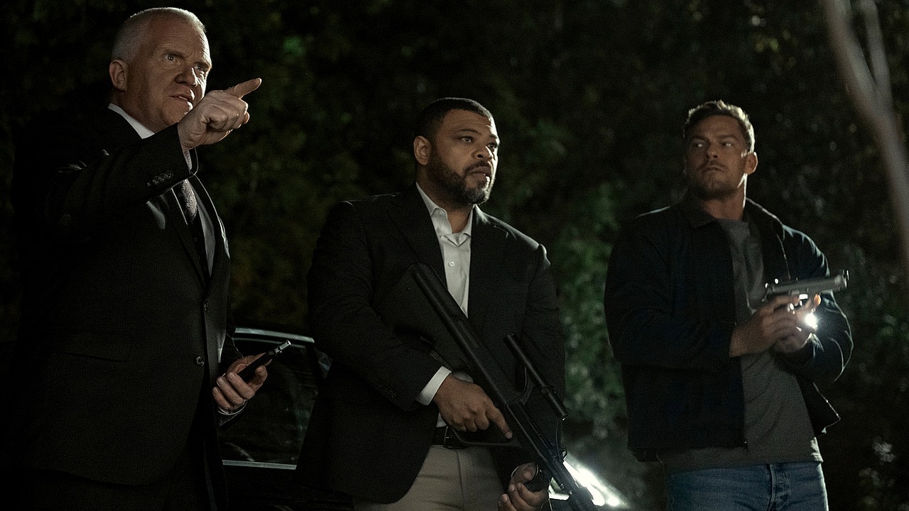 Reacher znów jest numerem 1 na Prime Video. 93% krytyków poleca 4. sezon serialowego hitu akcji, źródło grafiki: Reacher, Nick Santora, Prime Video, 2022.