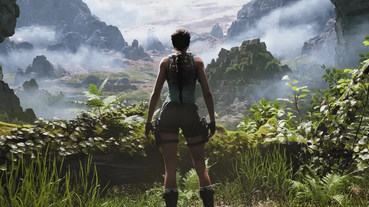 Tomb Raider: Legacy of Atlantis na długim gameplayu. Lara Croft prezentuje się znakomicie pośród starożytnych ruin, źródło grafiki: Amazon Games / Crystal Dynamics.