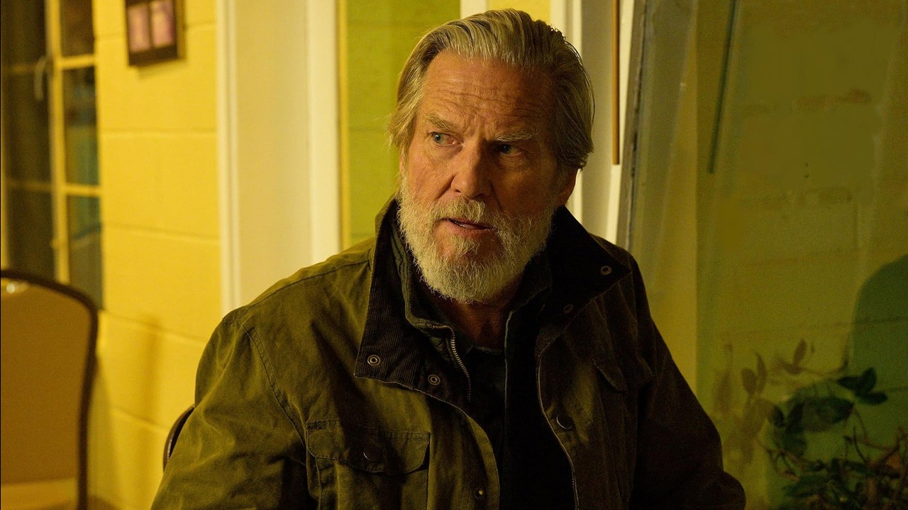 „Mógłby stać się wielką gwiazdą”. Jeff Bridges odrzucił główną rolę w jednym z największych filmów akcji wszech czasów, źródło grafiki: The Old Man, Jonathan E. Steinberg i Robert Levine, FX, 2022.