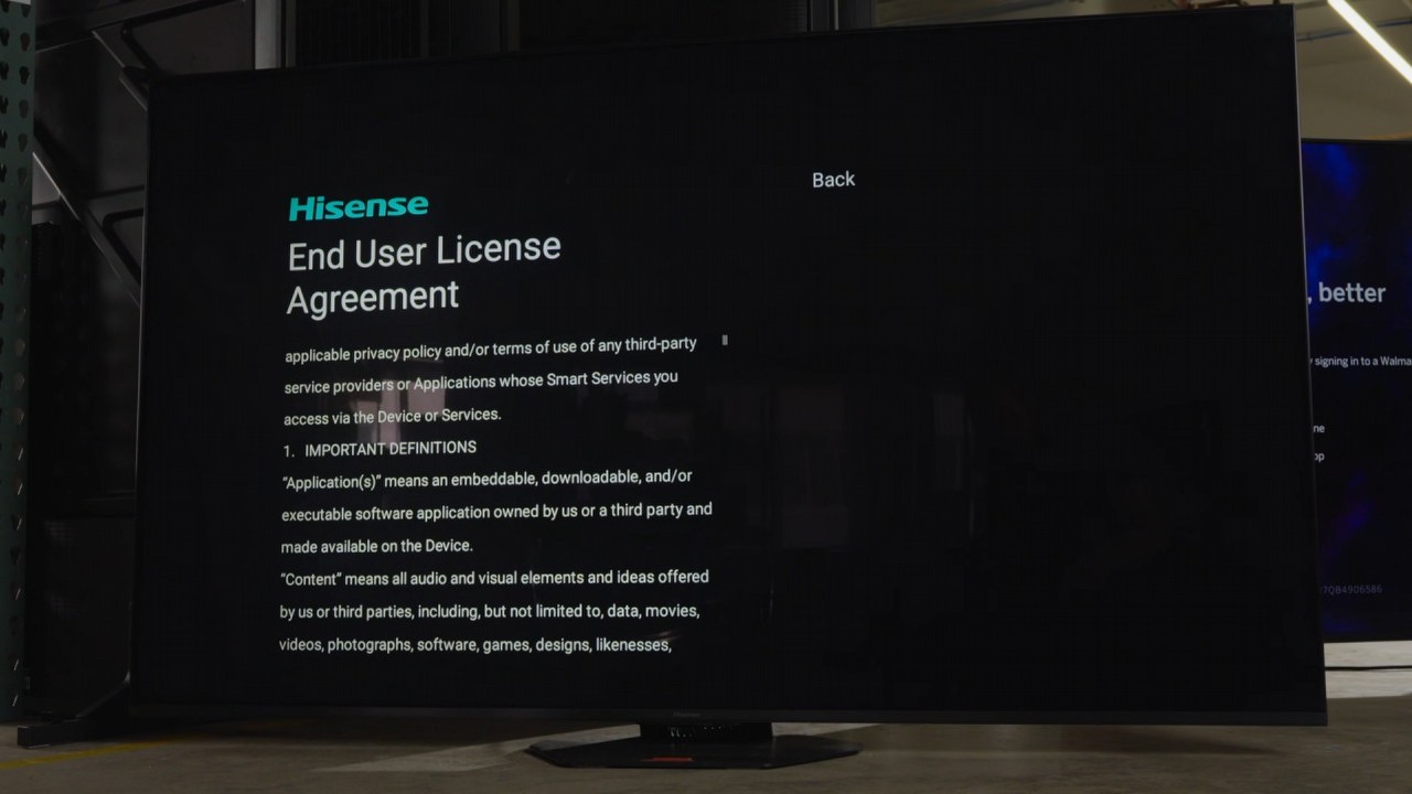 Telewizory są tanie nie bez powodu. Eksperci pokazują, jak LG, Roku i Vizio zarabiają na widzach, którzy tylko chcą oglądać Netflixa, źródło grafiki: YouTube: RTINGS R&D; 2026.
