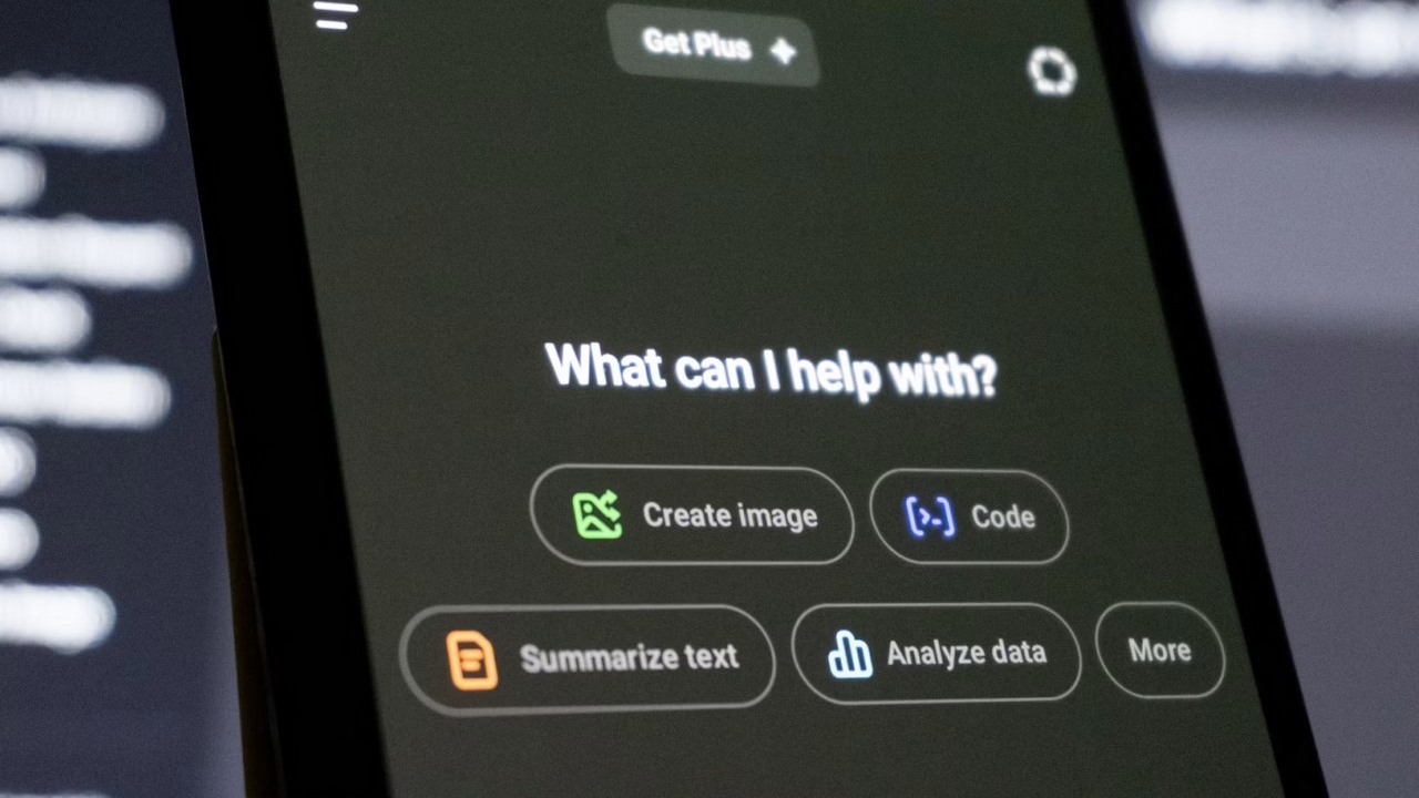 OpenAI ogłasza przełom w jednym z najtrudniejszych problemów matematyki. Naukowcy mówią, że coś tu się nie zgadza, źródło grafiki: Unsplash.com: Zulfugar Karimov; 2025.