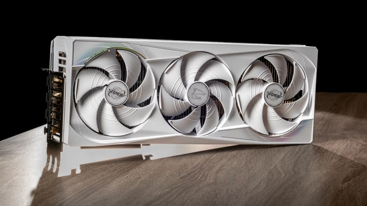 Ceny RTX-a 5090 w Polsce to nawet 30 tys. zł. Za oceanem karta praktycznie wyparowała z dużych sklepów, źródło grafiki: Unsplash.com: Dao Hieu; 2025.