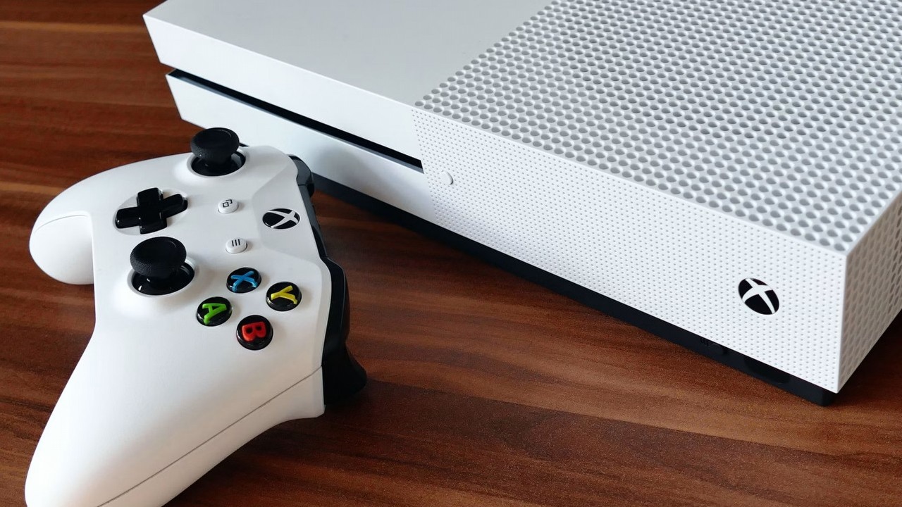 Xbox Helix z napędem czy bez? Microsoft oddaje głos graczom i daje im nadzieję, źródło grafiki: Unsplash.com: Anthony; 2023.
