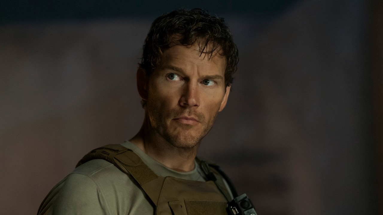 Za 3 tygodnie hitowy thriller Prime Video wróci z kontynuacją. Wszystkie 8 odcinków serialu szpiegowskiego obejrzymy w dniu premiery, źródło grafiki: Lista śmierci, David DiGilio, Prime Video, 2026.