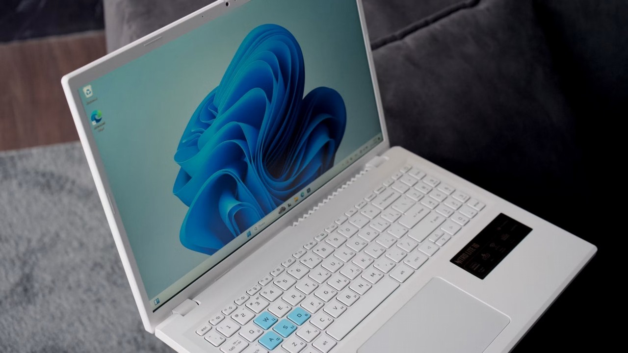 Windows 11 26H2: wielka aktualizacja z 2026 roku już jest, a zajmuje mniej miejsca niż jedno zdjęcie, źródło grafiki: Unsplash.com: Georgiy Lyamin; 2026.