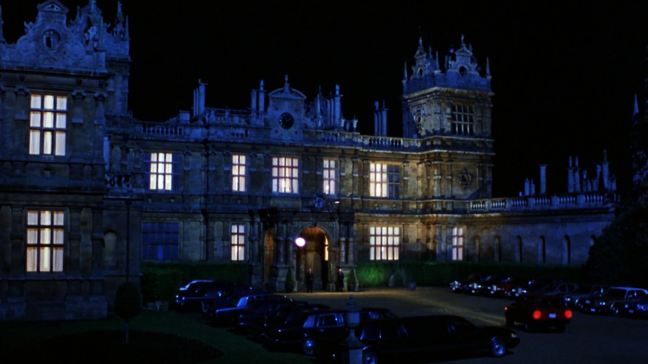 Arcydzieło z Nicole Kidman i Tomem Cruise’em podbija HBO Max. Intrygujący thriller psychologiczny jest już w top 5, źródło grafiki: Oczy szeroko zamknięte, Stanley Kubrick, Warner Bros., 1999.