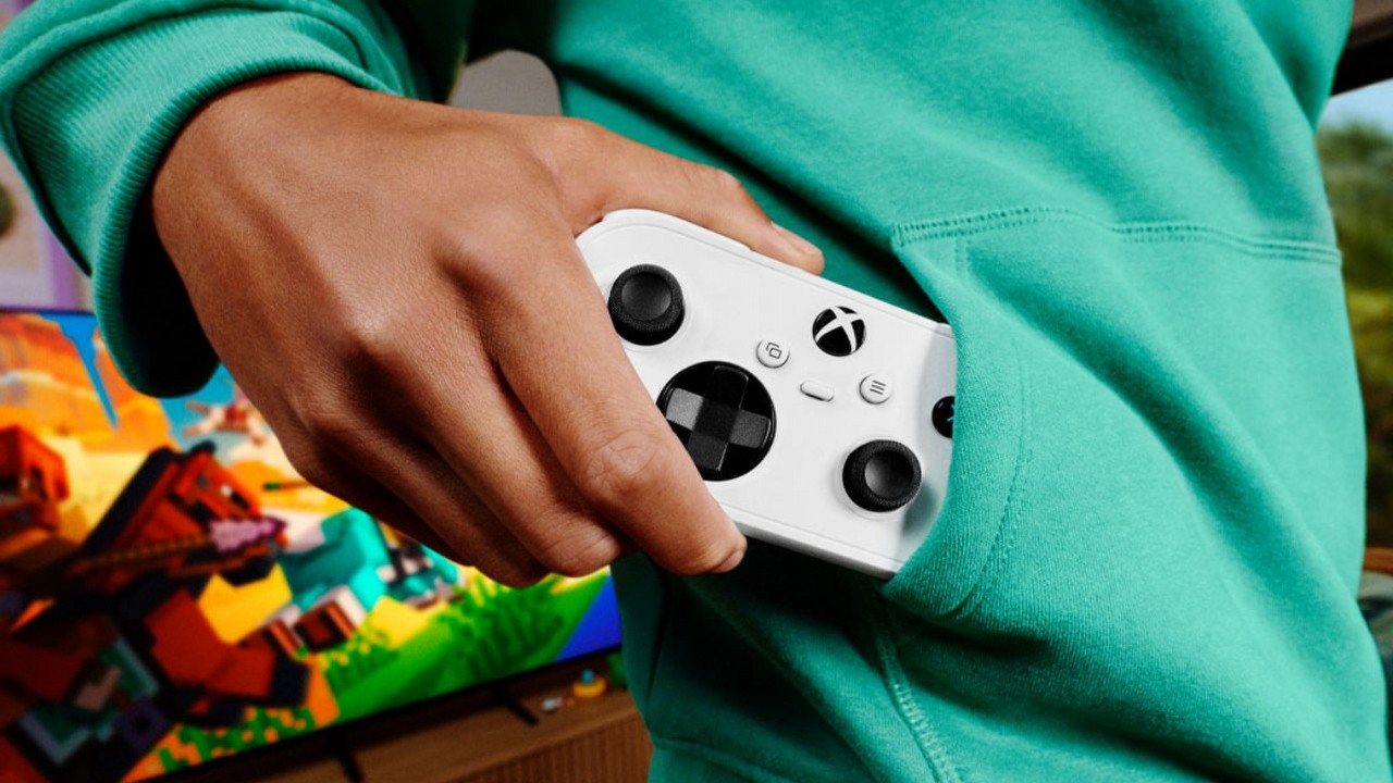 Microsoft zapowiada Xbox Nano. Znamy cenę i datę premiery miniaturowego kontrolera, źródło grafiki: Microsoft.