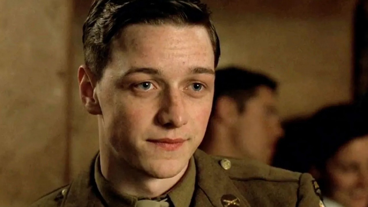 „Postanowił mnie gnębić”. James McAvoy został upokorzony przez aktora z Kompanii braci, źródło grafiki: Kompania braci, Steven Spielberg i Tom Hanks, HBO, 2001.