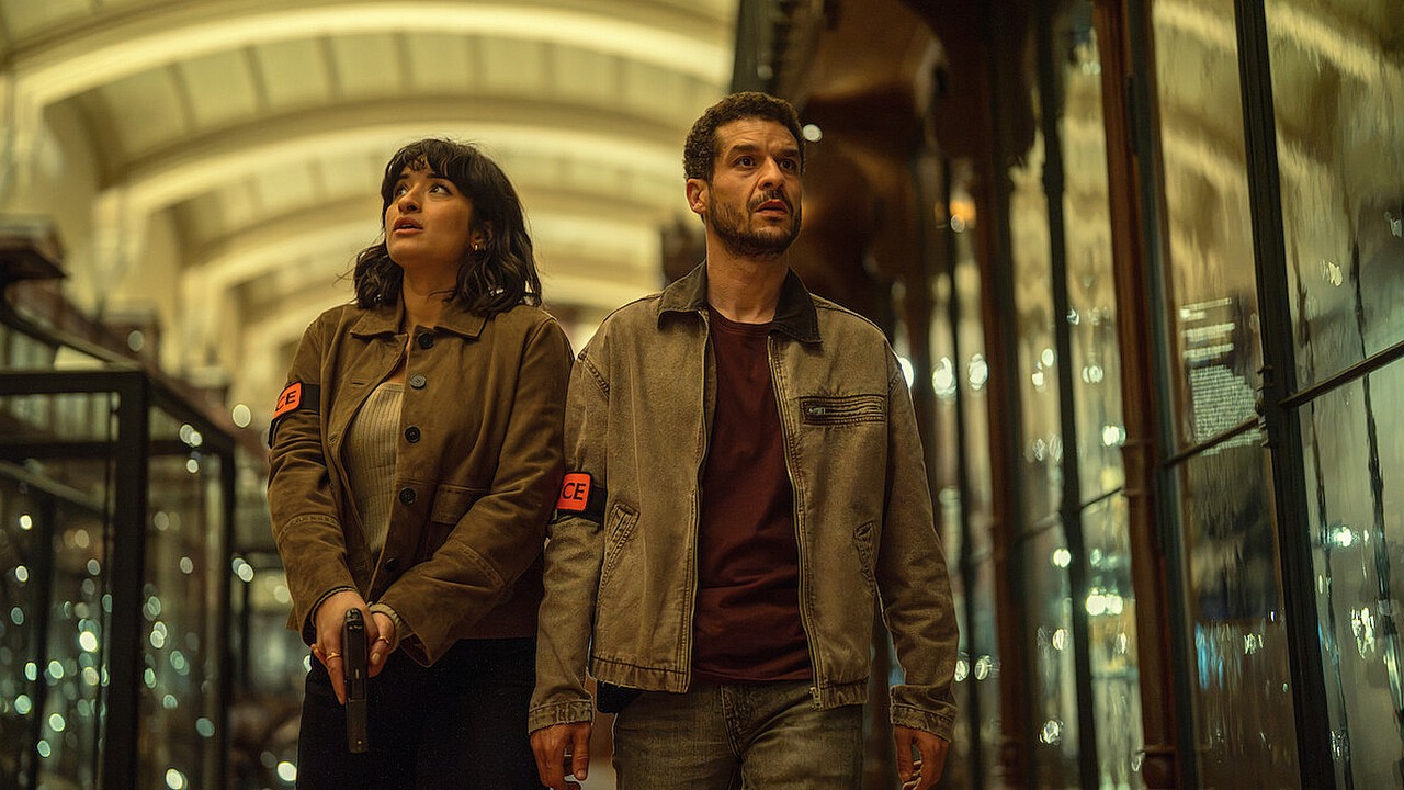 Ponad 6 mln odsłon w 3 dni. Numer 1 Netflixa to kryminalny przebój, który wrócił po trzech latach, źródło grafiki: Lupin, George Kay, Netflix, 2021.
