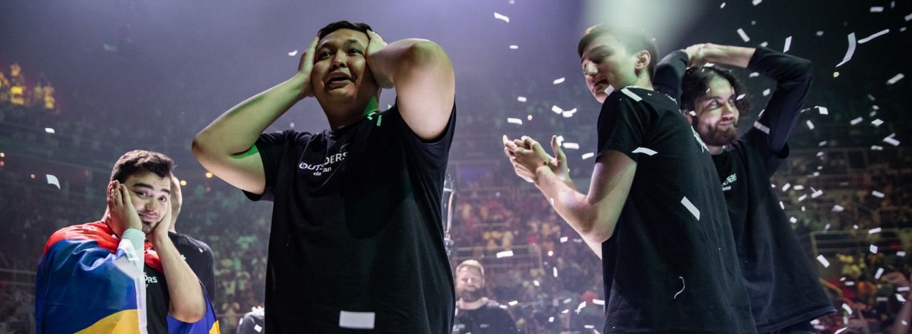 „Najgorszy Major ever” - finał turnieju CSGO wynudził kibiców, źródło grafiki: Twitter / ESLCS.