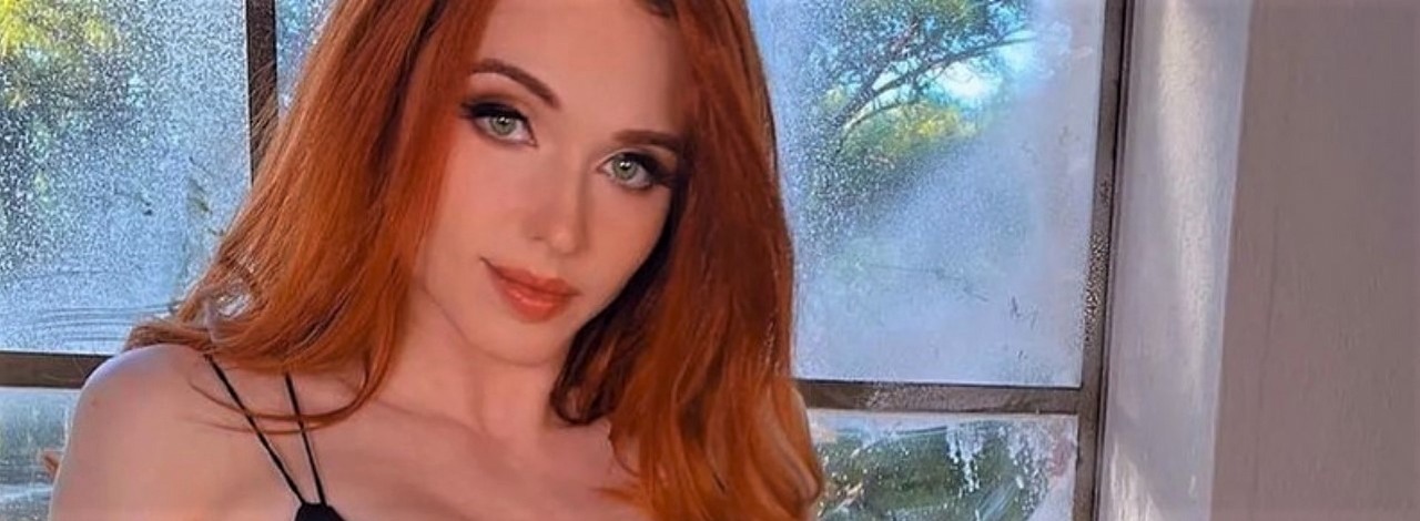 Amouranth może być topową streamerką, ale ma teorie czemu Twitch nie chce z nią kontraktu, źródło grafiki: Instagram, Amouranth.