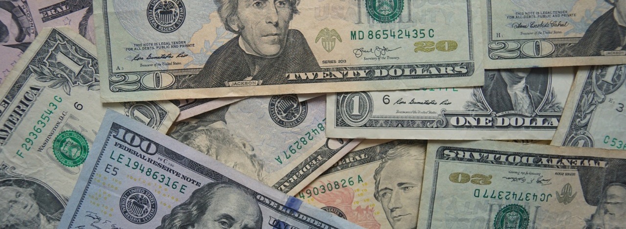 114 mln dolarów z manipulowania cenami akcji, influencerom grozi więzienie, źródło grafiki: Unsplash | Blogging Guide.