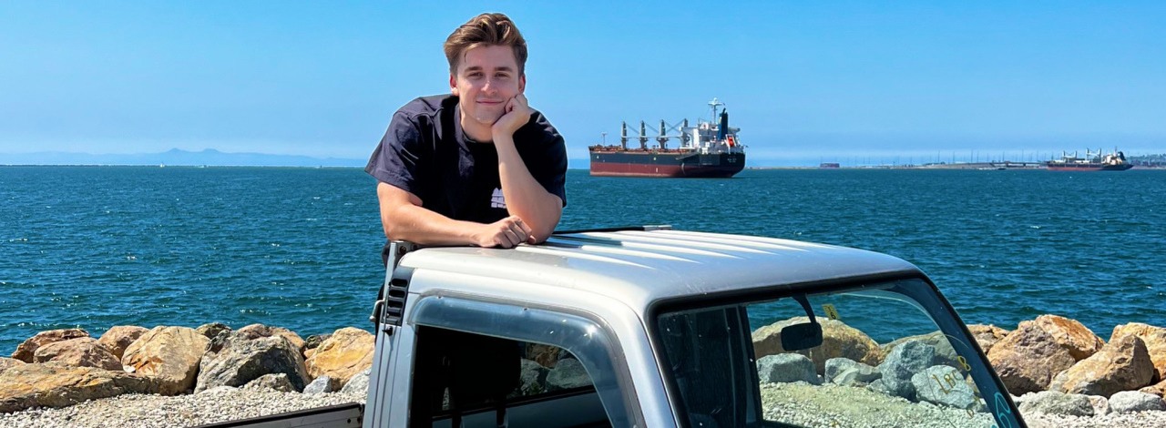 Auto streamera zostało skradzione, fani namierzyli je w 24 godziny, źródło grafiki: Twitter.