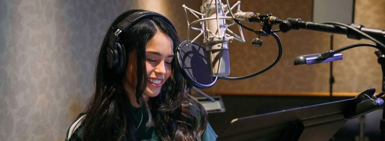 Youtuberka ma problem ze stalkerem, więc zaproponowała, że opłaci mu terapię, źródło grafiki: Twitter/Rae.