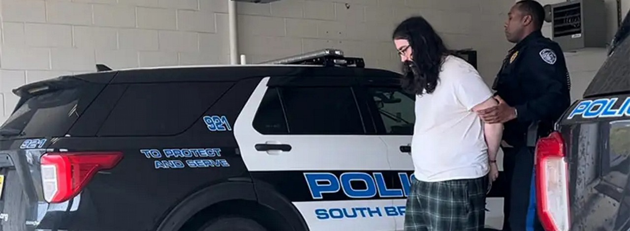 Zasłanianie się Minecraftem nie pomogło, za pogróżki w sieci trafił do aresztu, źródło grafiki: Szeryf Mike Chitwood.